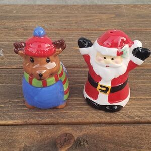 Pfaltzgraff Christmas salt & Pepper set